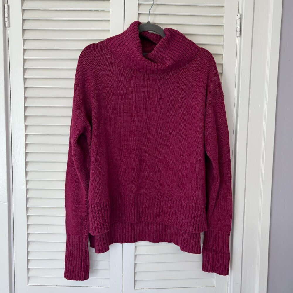 By Anthropologie Blair turtleneck tunic sweater small pink berry oversized - Picture 2 of 13